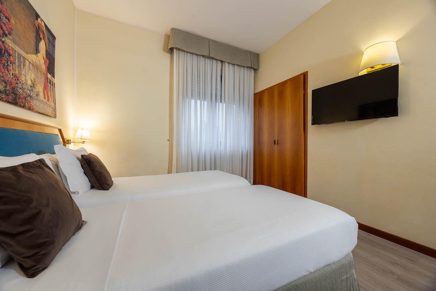 Ih Hotels Milano Eur - 特雷扎诺南纳维利奥 外观 照片