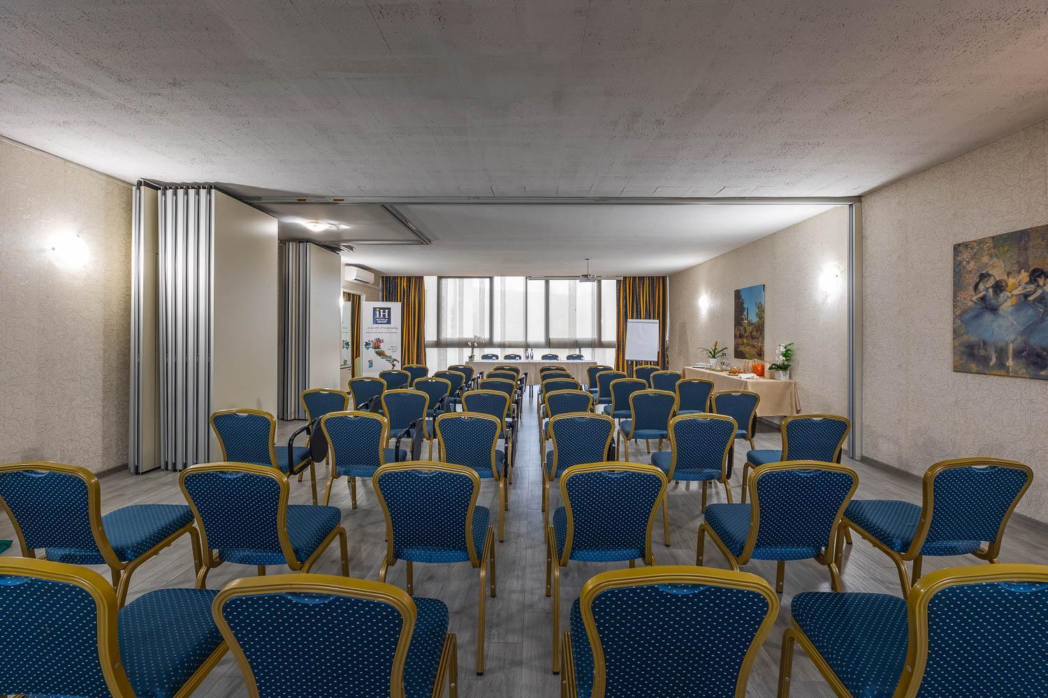Ih Hotels Milano Eur - 特雷扎诺南纳维利奥 外观 照片